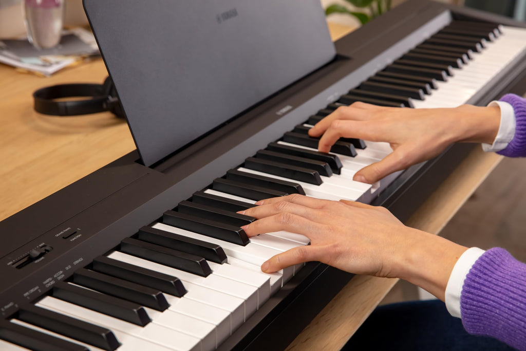88-Key Digital Piano with Weighted Keys B770941