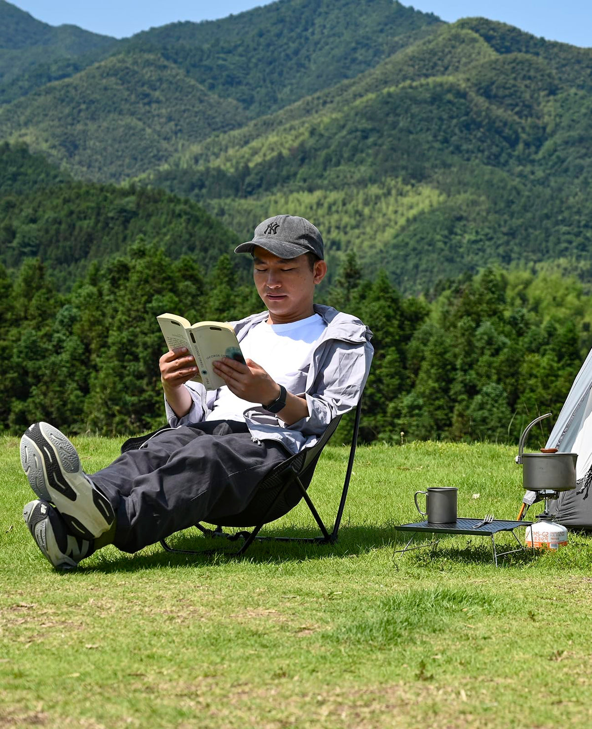 Ultralight Compact Folding Table G1713